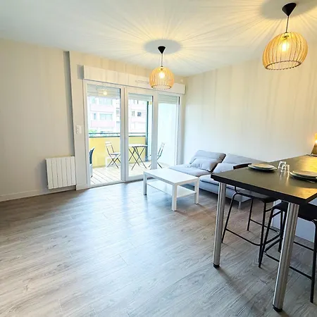 Volcania Aparthotel 3*
